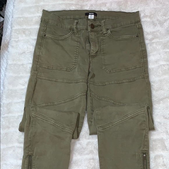 BDG Denim - Olive green jeans with zippers